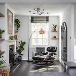 Stunning Townhouse With Large Roof Terrace